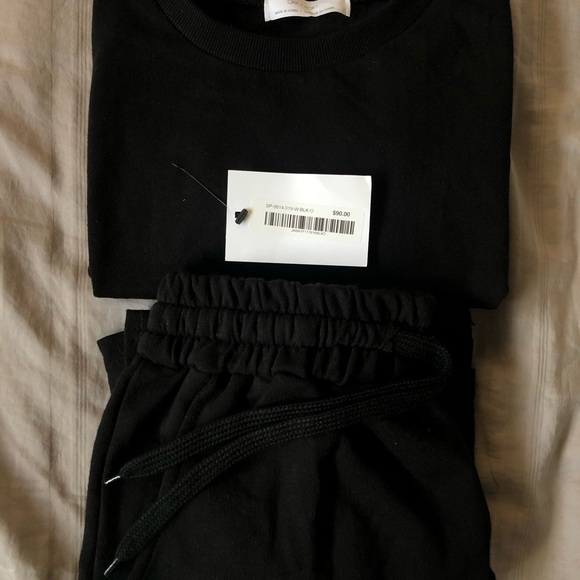 Oak & Fort Black Short Sweat Set (top and bottom) - Picture 6 of 7